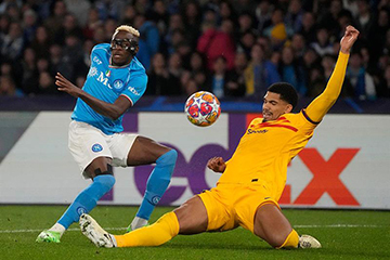 Osimhen And Lewandowksi Trade Goals As Napoli Draw 1-1 At Barcelona In 1st Leg Of CL Last 16 -